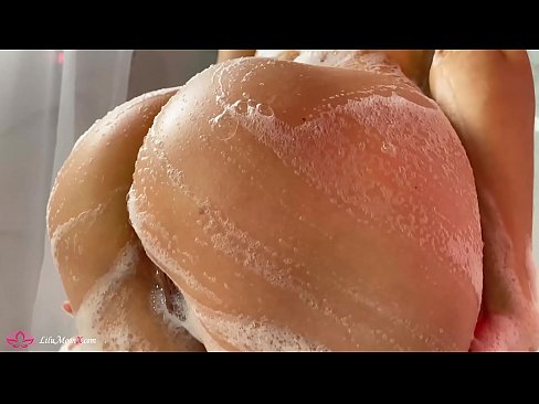 ❤️ Brunette Masturbates Pussy b'vibratur għal orga intens fid-doċċa Vidjo porn f'mt.hotpornphotos.ru ❌️❤